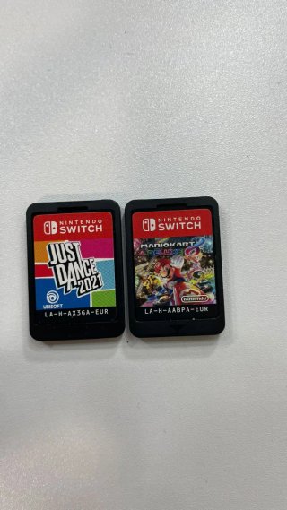 Nintendo Switch Lite Rosa  y 2 juegos