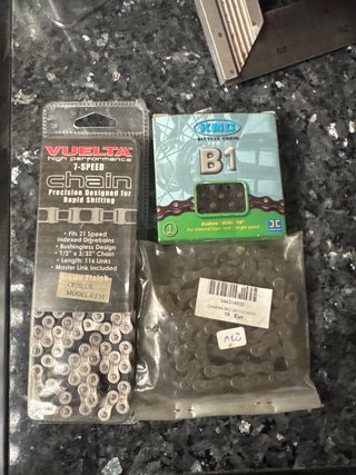 Cadenas para Bicicleta (Vuelta y KMC)
