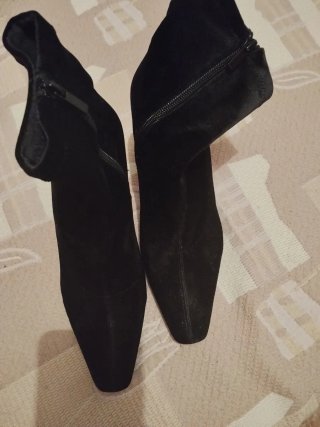 Botines Negros de Tacón