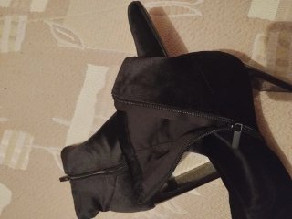 Botines Negros de Tacón