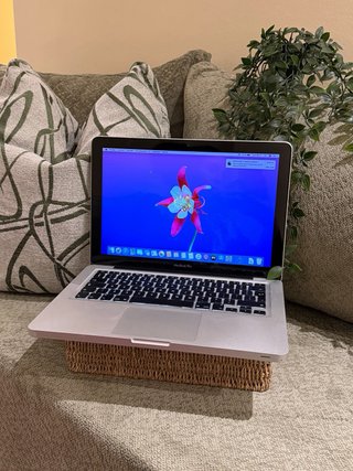 MacBook Pro i5 / 8GB RAM / 500GB