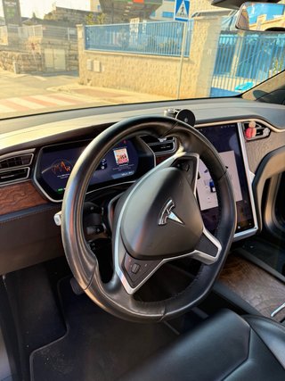 Tesla Model X 2018