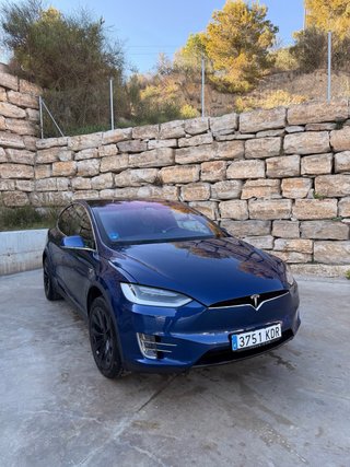 Tesla Model X 2018