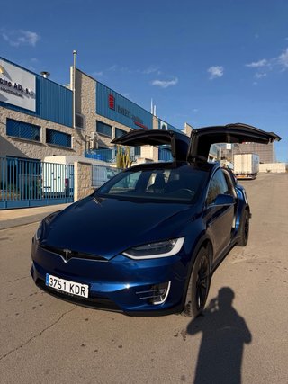 Tesla Model X 2018