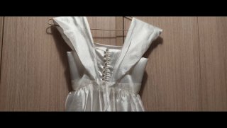 Vestido de niña blanco crudo