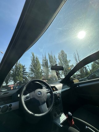Opel Astra GTC 2008