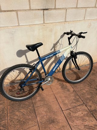 Bicicleta de Deporte Básica
