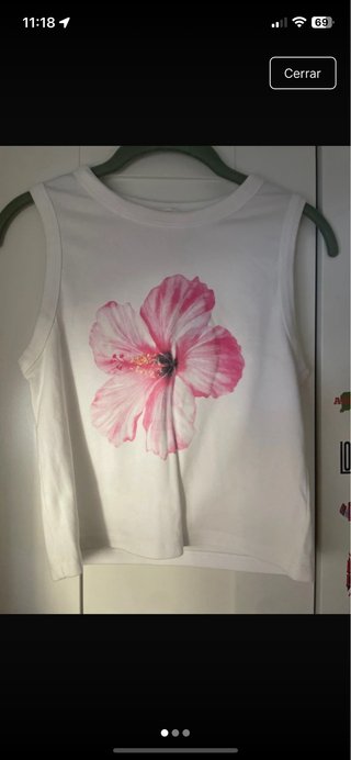 Top Stradivarius floral blanco