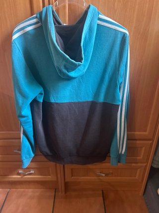 Sudadera Adidas con Capucha