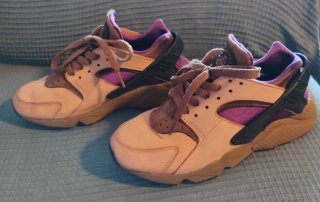 Nike Air Huarache LE Praline (2021)
