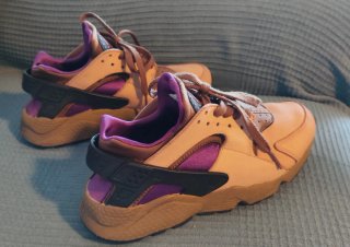 Nike Air Huarache LE Praline (2021)
