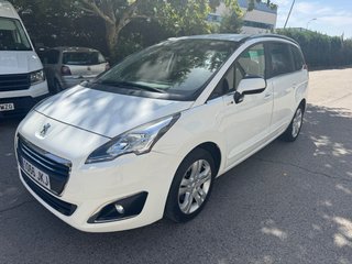 Peugeot 5008 2017 hibrida gas/gasolina 7 plazas