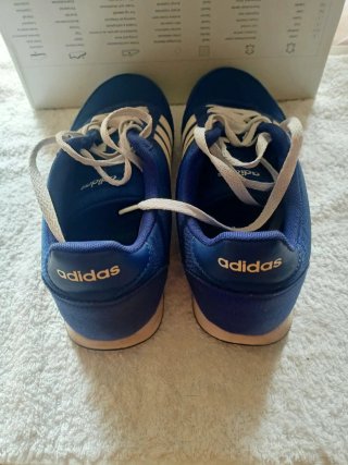 Zapatillas Adidas Azules no lleva plantilla
