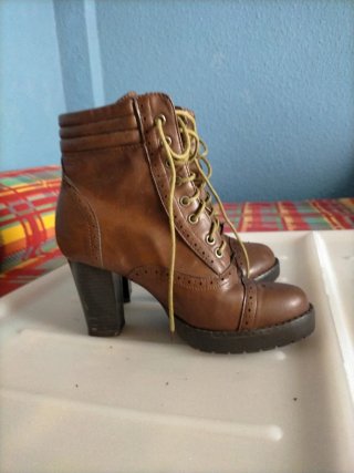 Botines de invierno marrones