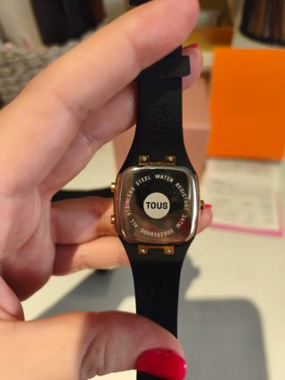 Reloj Digital Tous Negro y Dorado