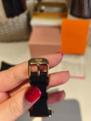 Reloj Digital Tous Negro y Dorado