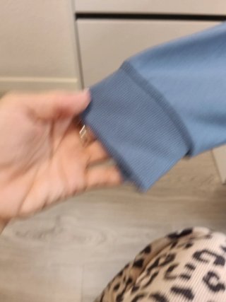 Sudadera con capucha azul
