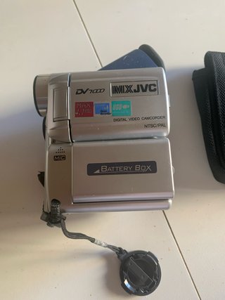 Cámara de video JVC DV7000