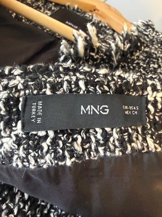 Conjunto Mango Chaqueta M y Falda S