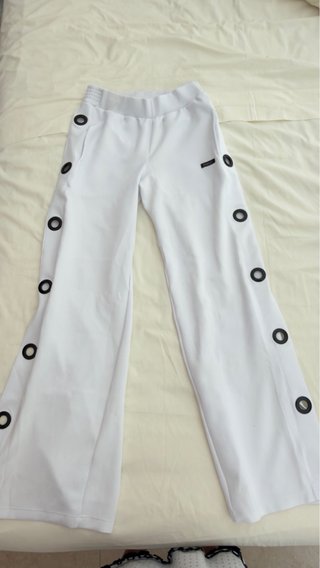 Pantalón Jogger Blanco con Ojales
