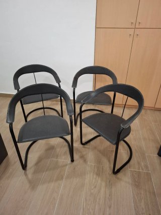 Set de 4 Sillas Negras