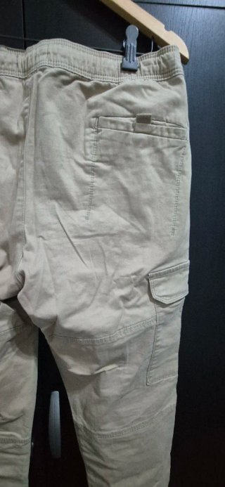 Pantalón Cargo Beige Pull & Bear