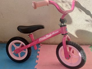 Bicicleta Chicco Pink Arrow sin pedales