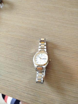 Reloj Lotus bicolor