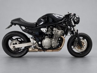 Suzuki GSF 600 S cafe racer