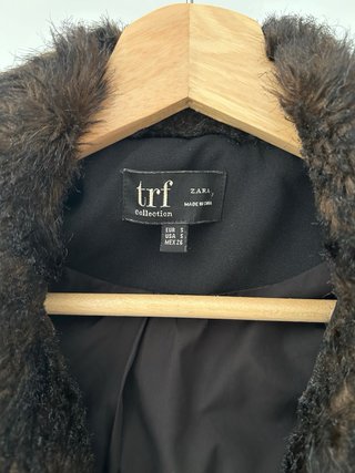 Chaqueta Zara efecto pelo marrón Talla S