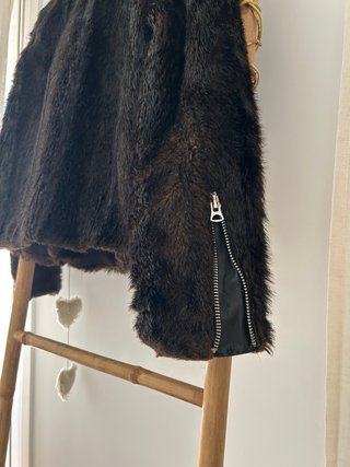 Chaqueta Zara efecto pelo marrón Talla S