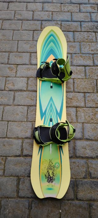 Tabla y fijaciones snowboard