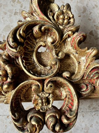 Dosel decorativo dorado