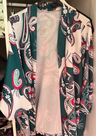 Lote de 4 Camisas y Chaqueta