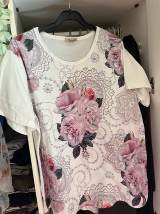 Lote de 4 Camisas y Chaqueta