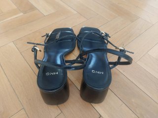 Sandalias Negras Tacón Mango Talla 37
