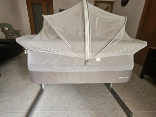 Cuna Colecho usada Bebé Confort Gris