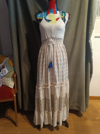 Vestido largo blanco y multicolor