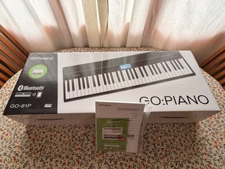 Piano Digital Roland GO:PIANO 61P con Funda Roland