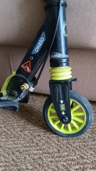 Patinete Oxelo Negro y Verde