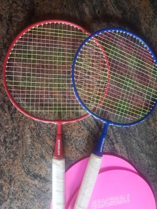 Set de 2 Raquetas Artengo y Palas Beachball