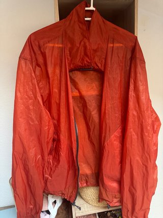 Chubasquero Zara Rojo