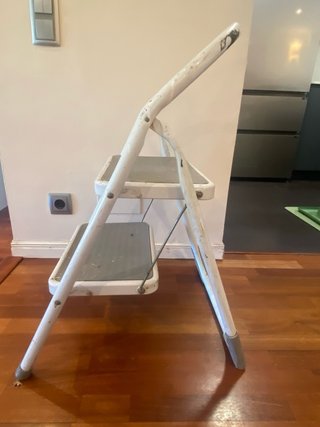 Escalera plegable 2 peldaños