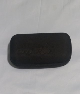 Funda rígida para gafas Arnette