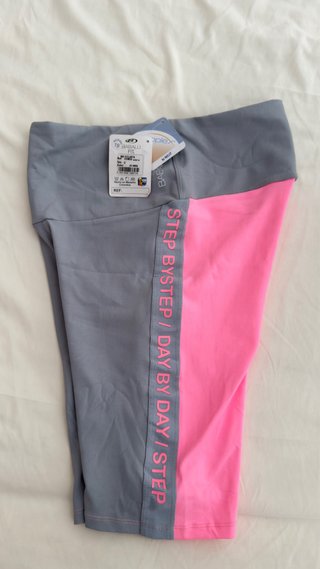 Pantalón Biker Deportivo Gris y Rosa
