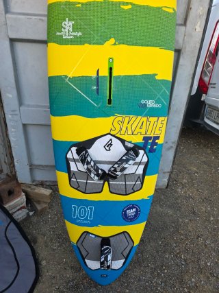 2 tablas de windsurf y accesorios