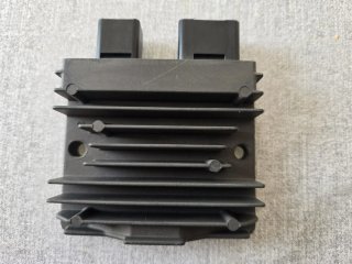 Regulador Honda SH750AA Nuevo a estrenar. Original