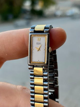 Reloj Seiko “small Tank” Vintage Gold *Año 1988*