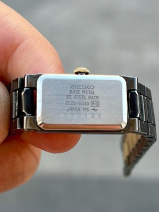 Reloj Seiko “small Tank” Vintage Gold *Año 1988*