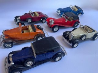 Set di  macchinine vintage anni 70.Vendo in blocco